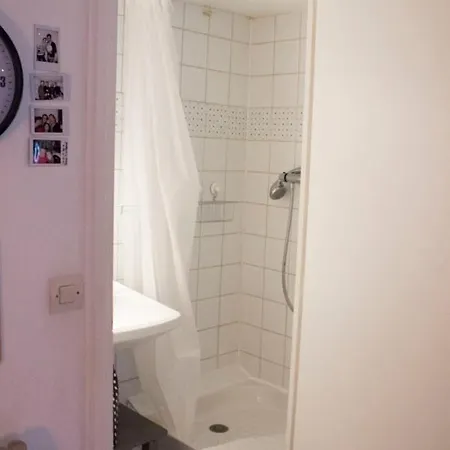 Superb Studio Close To Montparnasse